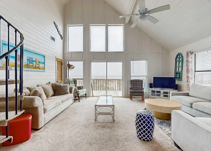 Holiday home Centrally-located Gulf Front Paradise Wfurnished Sun Deck & Gorgeous Water View