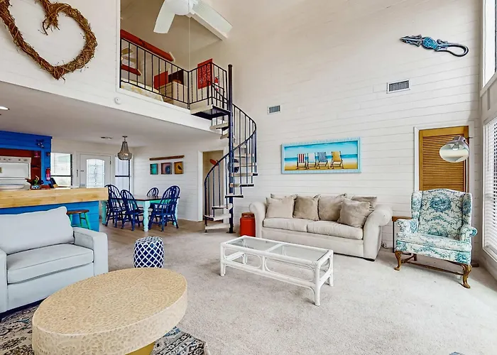Centrally-located Gulf Front Paradise Wfurnished Sun Deck & Gorgeous Water View Holiday home